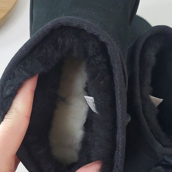 UGG Classic Ultra Mini Boot Black Suede Wool Ankle Shoe Men's US 9 New - Picture 13 of 13